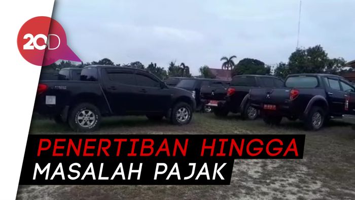 Ratusan Mobil Dinas Pemprov Riau Dikandangkan, Ini Penyebabnya