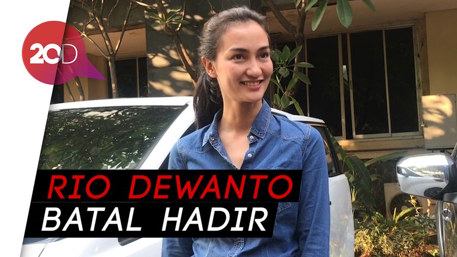 Anak Atiqah Hasiholan Antusias Ikut Rayakan Ultah Ratna Sarumpaet di Sel