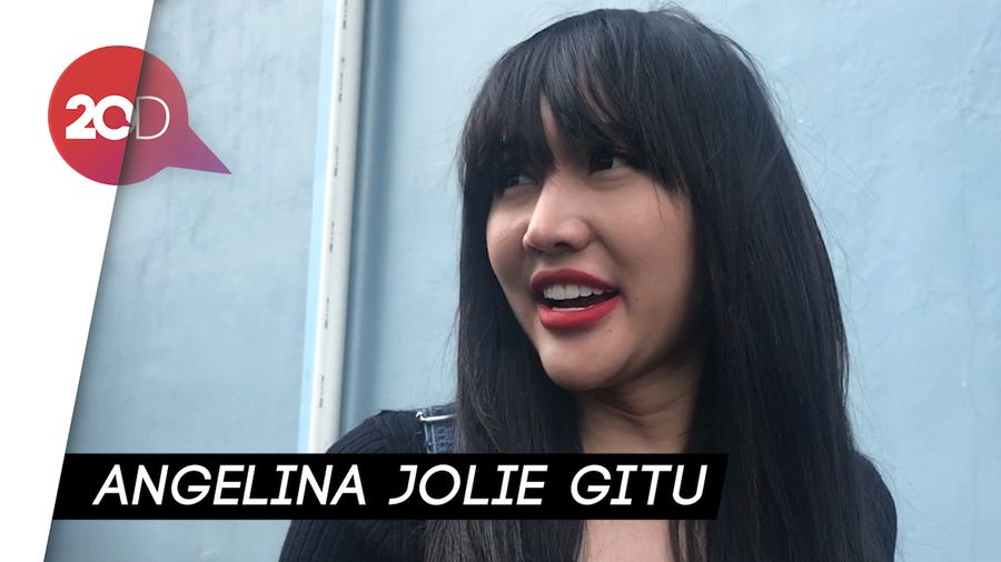 Dibanding-bandingkan dengan Dena Rachman, Ini Reaksi Lucinta Luna
