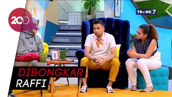 Wuiw! Intip Dompet Olla Ramlan Isinya Uang Dolar