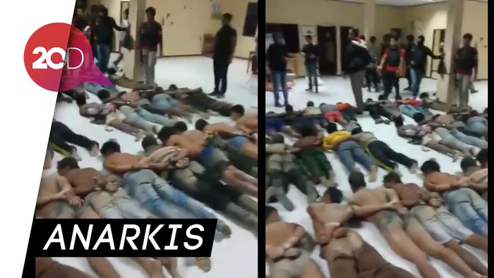 Anggota TNI-Polri Dikeroyok Massa di Jambi