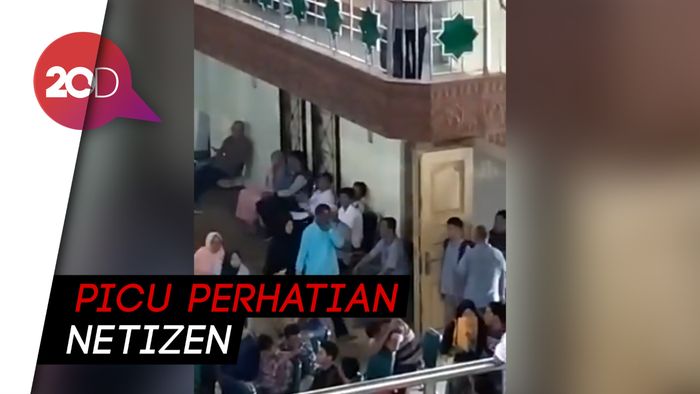 Ortu Calon Mahasiswa UIN Pekanbaru Nangis Gegara Biaya Kuliah