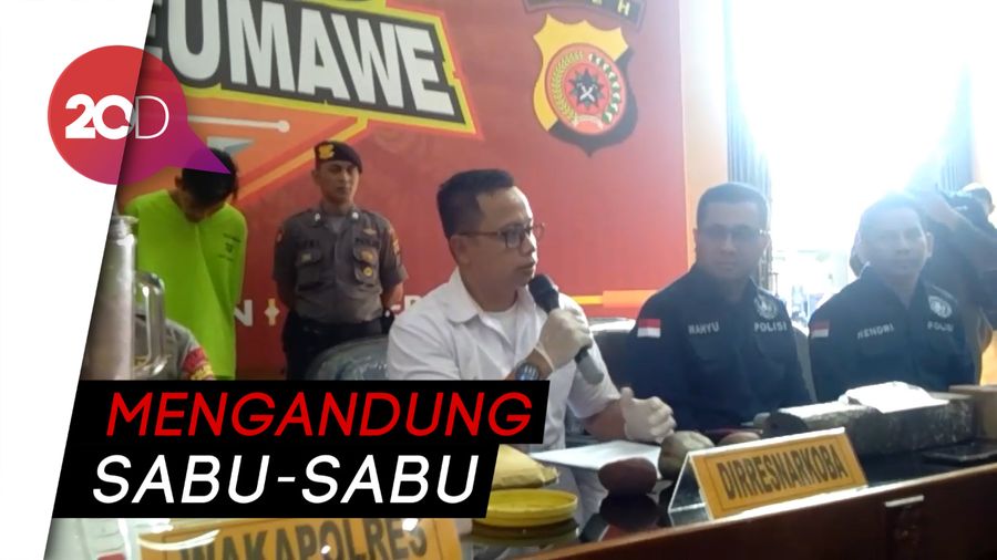 Polisi Gerebek Pabrik Ekstasi Palsu, Satu Orang Ditangkap