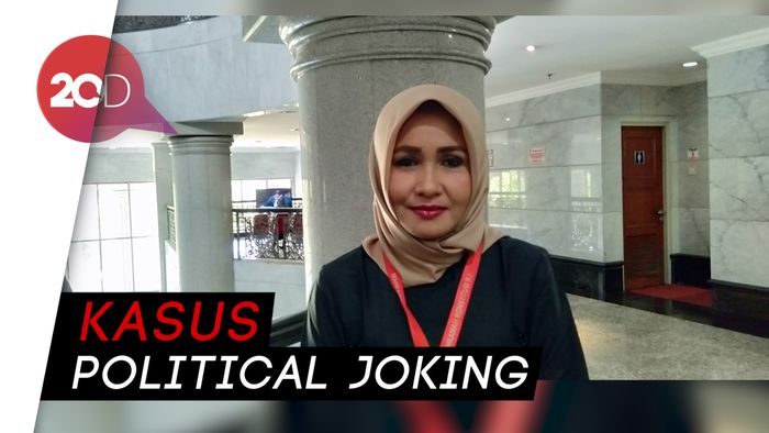 Foto Kelewat Cantik Evi Dalam Politik Branding