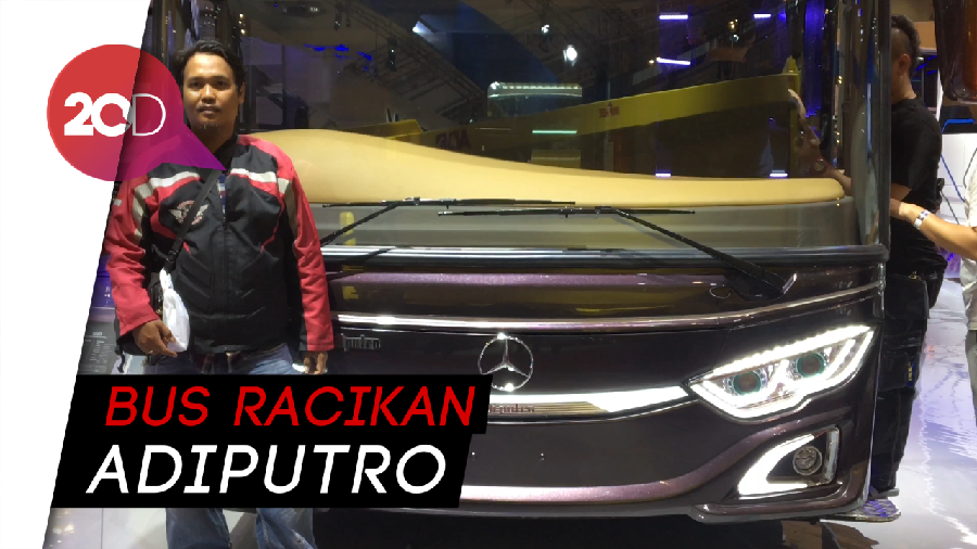 Gokil! Perut Bus Ini Bisa Telan Mobil Sport