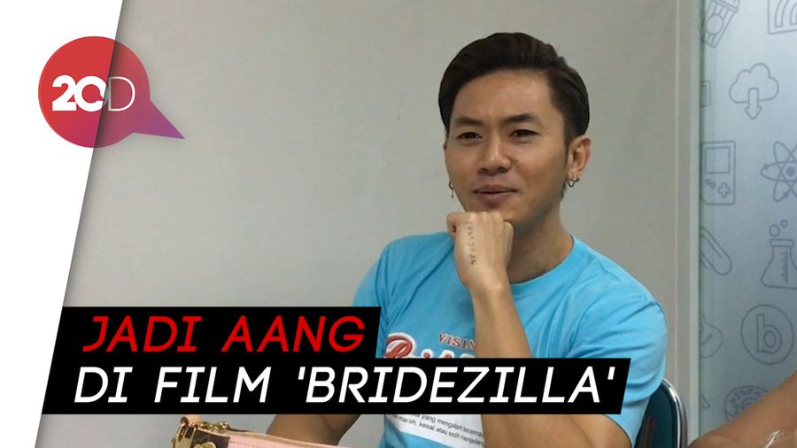 Jadi Cowok Feminin, Rafael Tan Belajar Bahasa Ajaib
