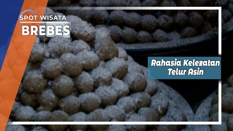 Garam dan Tumbukan Batubata Menjadi Rahasia Kelezatan Telur Asin Brebes