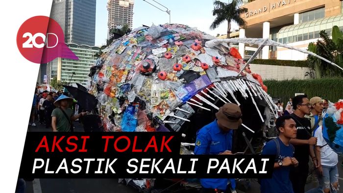 Menteri Susi Hingga Slank Lawan Monster Plastik di CFD