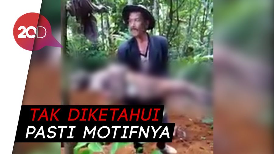 Video Pria Cianjur Bongkar Makam dan Bopong Jasad Ayah