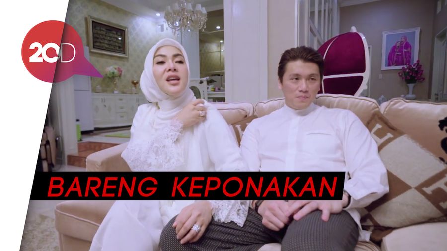 Begini Keseruan Syahrini dan Reino Barack Main Ular Tangga