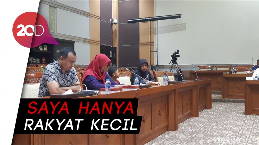 Baiq Nuril ke DPR: Tangan Anda yang Bisa Bawa Keadilan untuk Saya