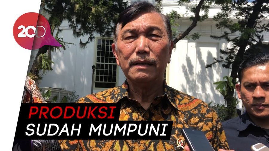 Luhut Minta Jokowi Setop Impor Garam 2021
