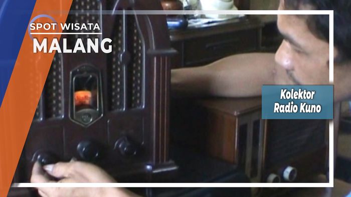 Kolektor Radio Kuno di Malang  