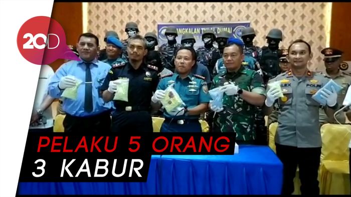 Sempat Lolos, Pembawa Sabu 1 Kg Dibekuk saat Turun dari Speedboat