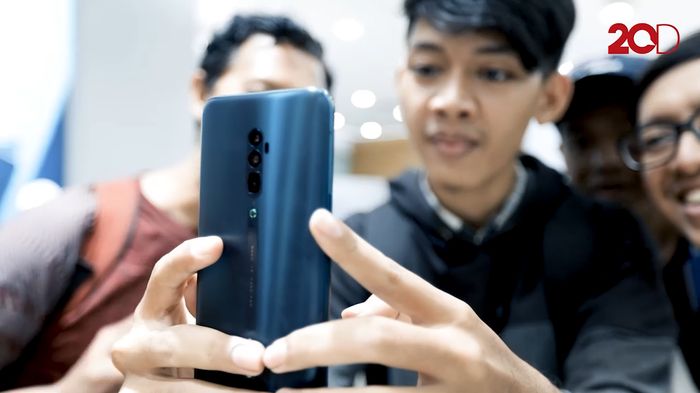 Ngupas Habis Oppo Reno di Acara Ngopi