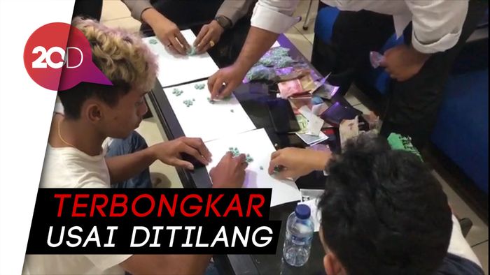 Pemotor Ini Terciduk Simpan Ratusan Ekstasi di Dalam Baju