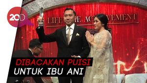 Alm. Ani Yudhoyono Raih Penghargaan Lifetime Achievement dari Insert