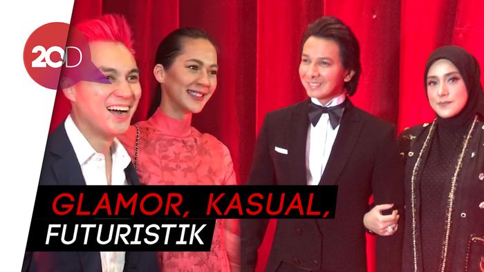 Pose Baim Wong hingga Fairuz di Red Carpet Insert 16th Anniversary