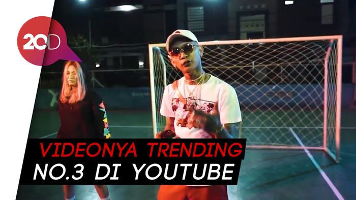 Young Lex Ngomongin Syahrini hingga Lucinta Luna di Lagu Terbaru
