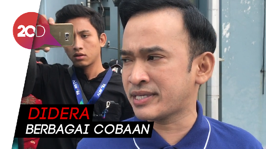 Di Hari Geprek Bensu Terbakar, Sarwendah Kecelakaan Mobil