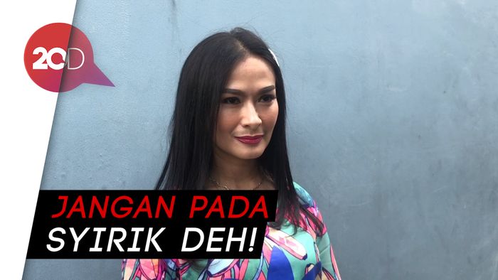 Iis Dahlia Ikut Prihatin Outlet Ruben Onsu Kebakaran