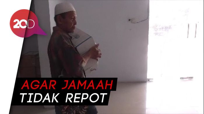 Belum Berangkat, Calon Haji di Polman Sudah Terima Air Zam-zam