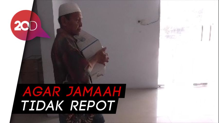 Belum Berangkat, Calon Haji di Polman Sudah Terima Air Zam-zam
