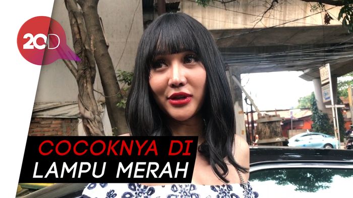 Dengar Barbie Kumalasari Nyanyi, Lucinta Luna: Bagusan Teriakan Gue!