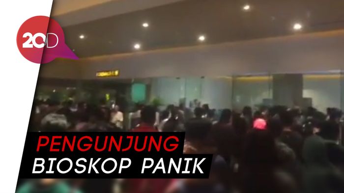 Pengunjung Bioskop di Bekasi Berhamburan saat Gempa