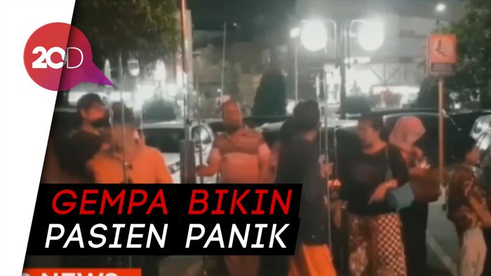 Sambil Kenakan Infus, Pasien di RS Depok Berhamburan Akibat Gempa