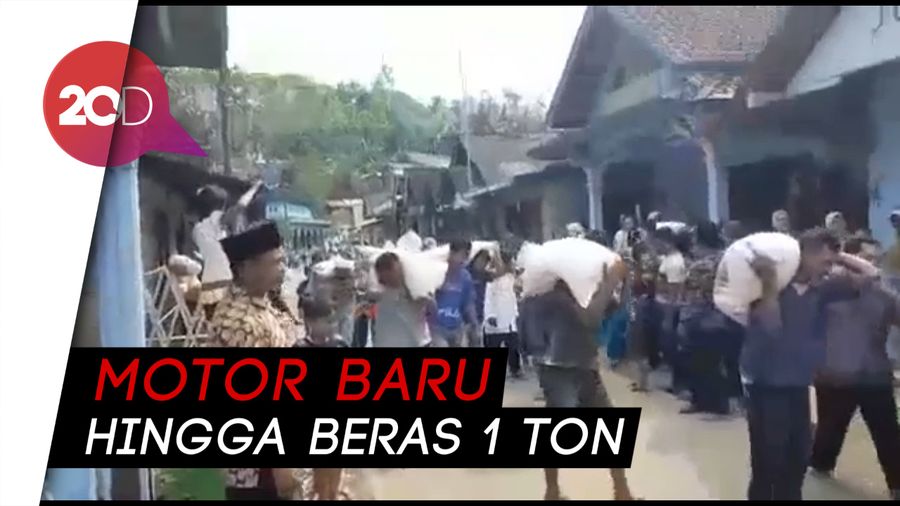 Bahagiakan Anak, Tukang Bubur Beri Seabrek Seserahan ke Menantu