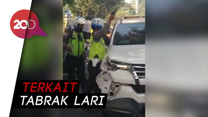 Geger Polisi Kejar Mobil Fortuner dan Todongkan Pistol