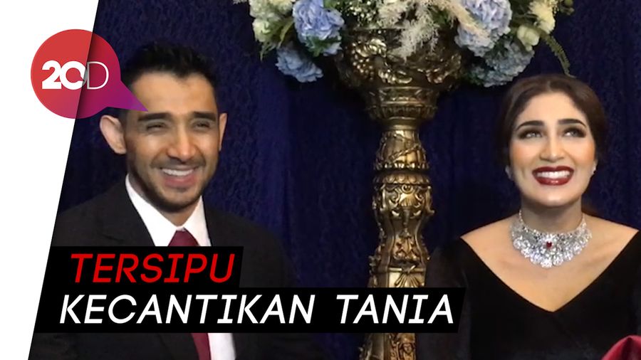 Sosok Romantis Suami Baru Tania Nadira