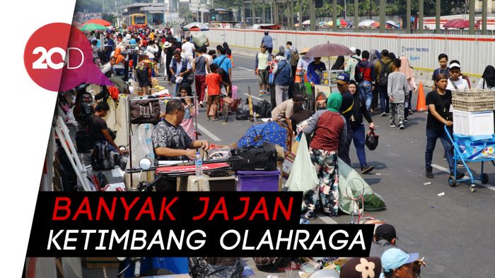 Curhat Pengunjung CFD Terhimpit PKL yang Membludak