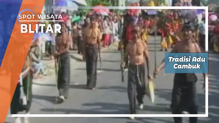 Tradisi Cambuk Blitar    