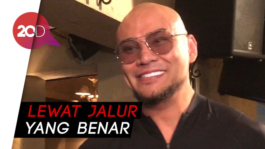 Perdana Rayakan Idul Adha, Deddy Corbuzier Ikut Berkurban