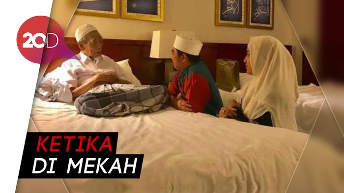 Ustaz Solmed Sempat Jenguk Mbah Moen Sebelum Sang Kiai Meninggal