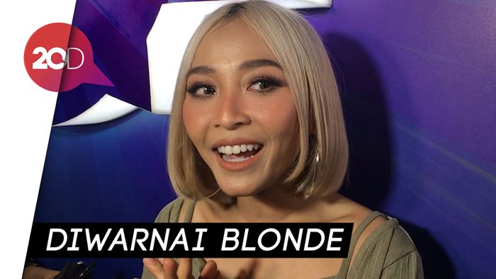 Tips Rinni Wulandari yang Suka Gonta-ganti Warna Rambut