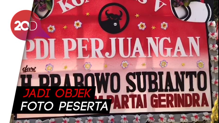 Karangan Bunga Prabowo Nongol di Kongres PDIP