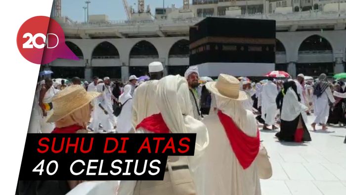 Taktik Jemaah Haji Melawan Panas Terik