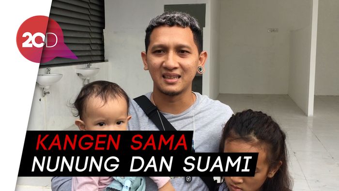 Dijenguk Anak Cucu, Nunung Dibawakan Mie Ayam dan Baju Koko 