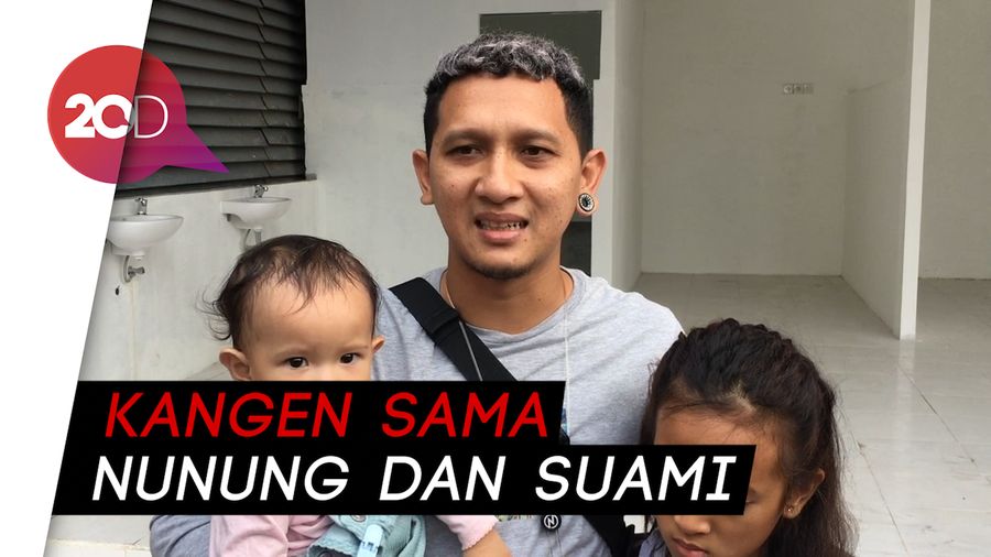 Dijenguk Anak Cucu, Nunung Dibawakan Mie Ayam dan Baju Koko 