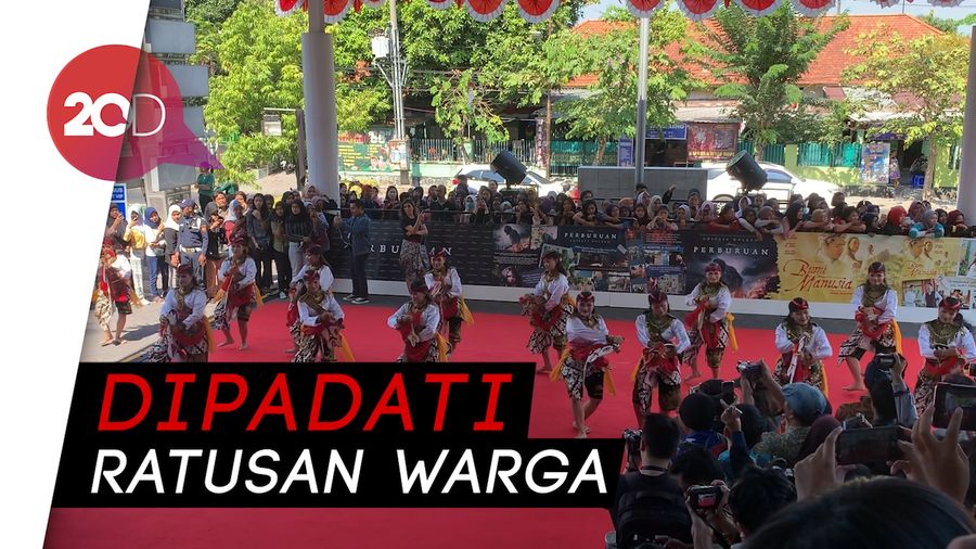 Suasana Gala Premiere Bumi Manusia dan Perburuan di Surabaya
