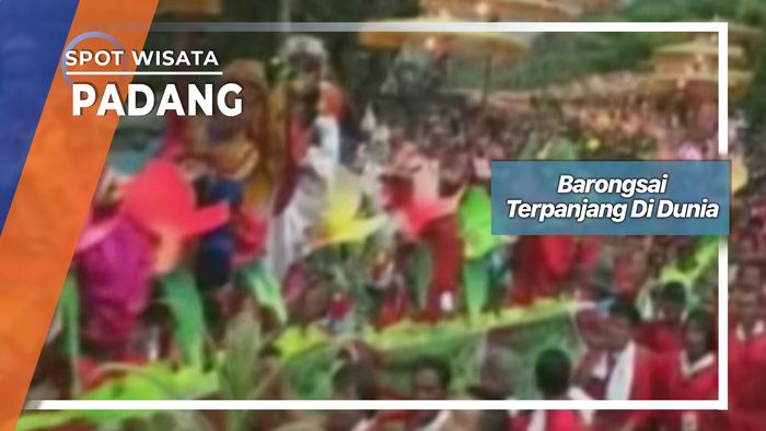 Barongsai Terpanjang Di Dunia Hadir Di Ranah Minang Padang, Sumatera Barat