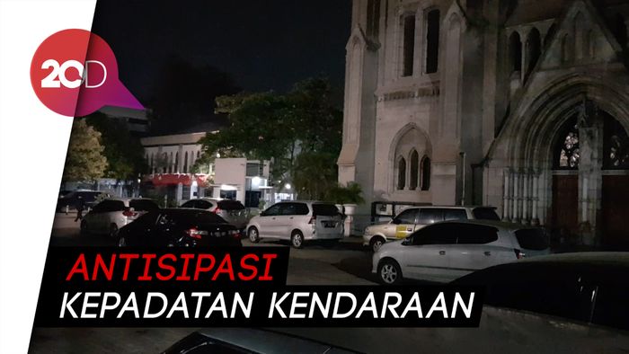  Mau Solat Ied di Masjid Istiqlal? Bisa Parkir di Gereja Katedral