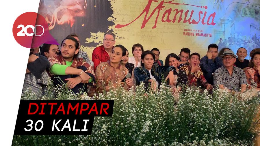 Demi Bumi Manusia, Pipi Giorgino Abraham Jadi Korban Ine Febriyanti