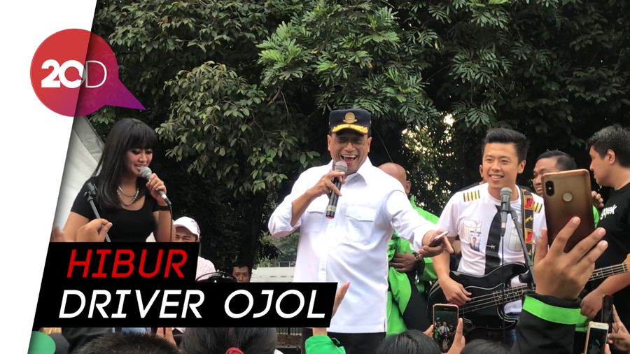 Rayakan Idul Adha, Menhub Nyanyi Bareng Driver Ojol