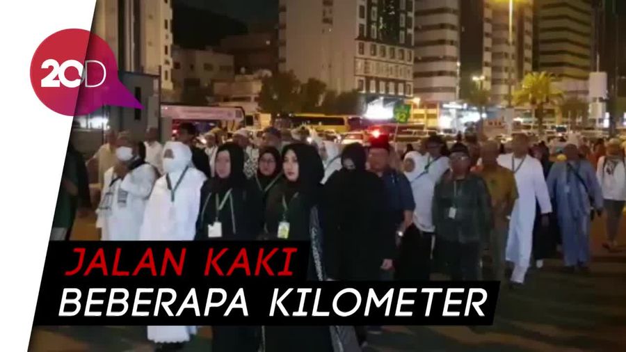 Perjuangan Jemaah Haji Mabit di Mina