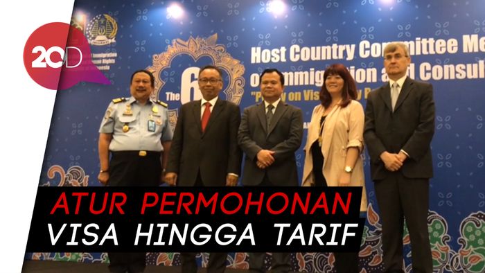 Imigrasi dan Kemlu Sosialisasikan Regulasi Baru Untuk WNA