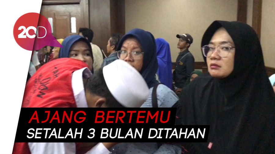 Ketika Perusuh 22 Mei Melepas Rindu di Ruang Sidang